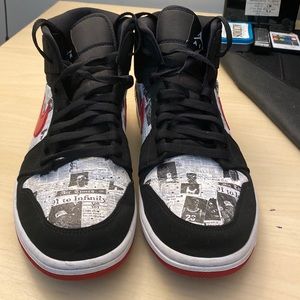 Jordan 1 Mid Newspaper Air Times Mens size 10.5 (Used)